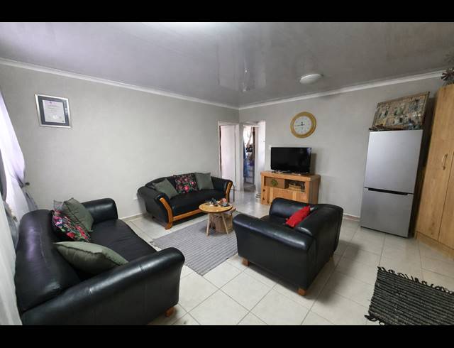3 BEDROOM APARTMENT FOR SALE IN KENLEAF